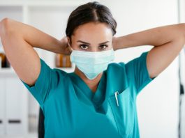 zielona bluza medyczna