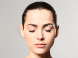 Grube długie rzęsy