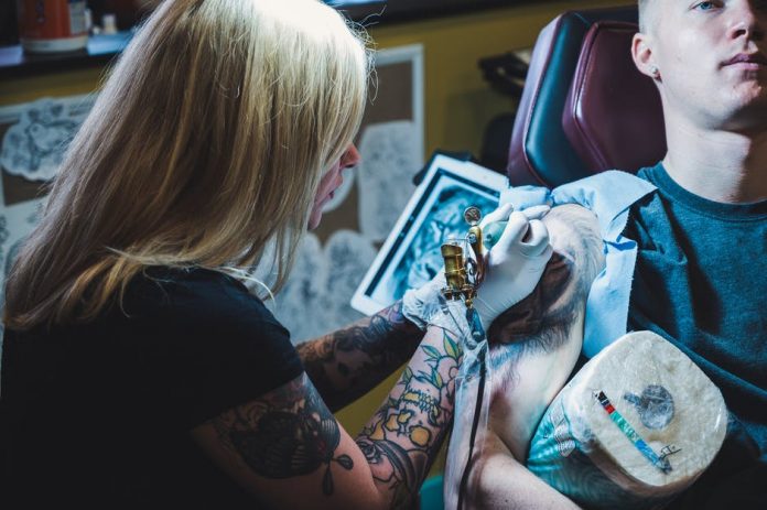 pierwszy tatuaż pierwszy tatuaż